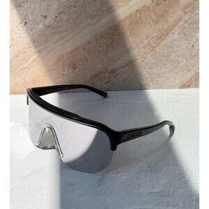 NEW Gucci GG1645S Black Silver Mask Mirror Sunglasses $390